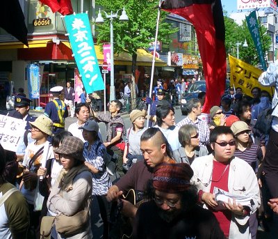 Crowd at Precariat May Day march